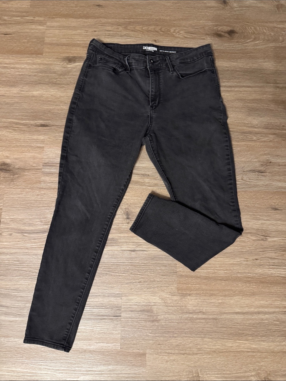 Denizen from Levi's Women's Dark Black Skinny Jeans